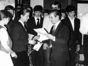 Wręczenie świadectw absolwentom szkoły